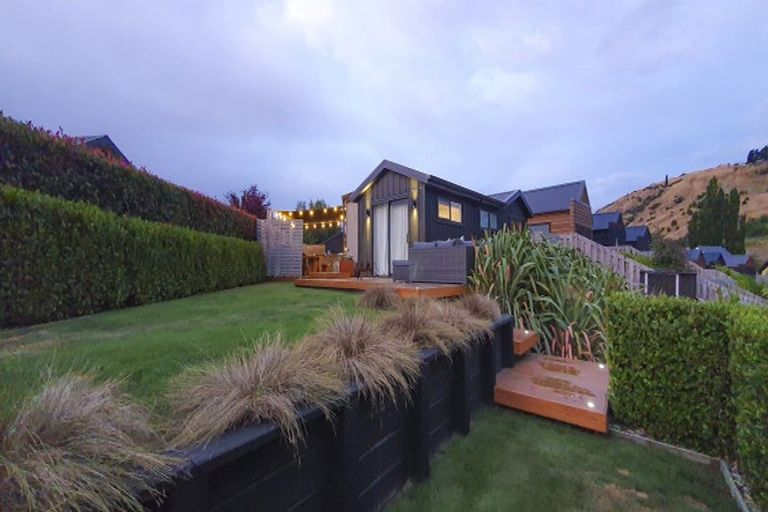 Photo of property in 9 Clover Lane, Lake Hayes, Queenstown, 9304