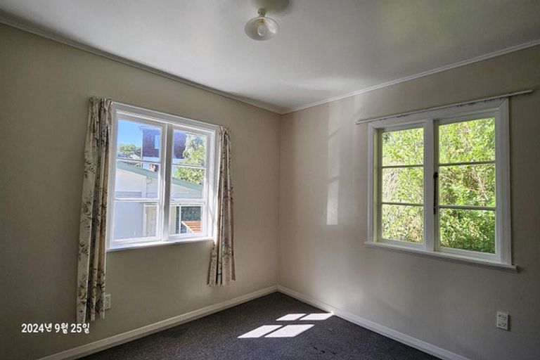 Photo of property in 2/78 Middleton Road, Churton Park, Wellington, 6037