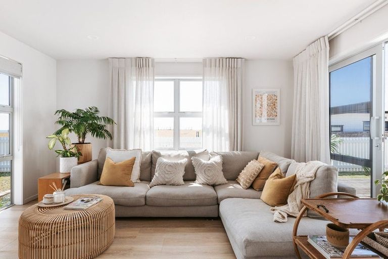 Photo of property in 60 Pacific Parade, Coastlands, Whakatane, 3120