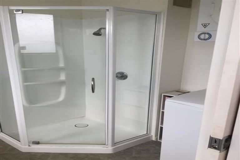 Photo of property in 10/4 Derby Street, Mount Victoria, Wellington, 6011