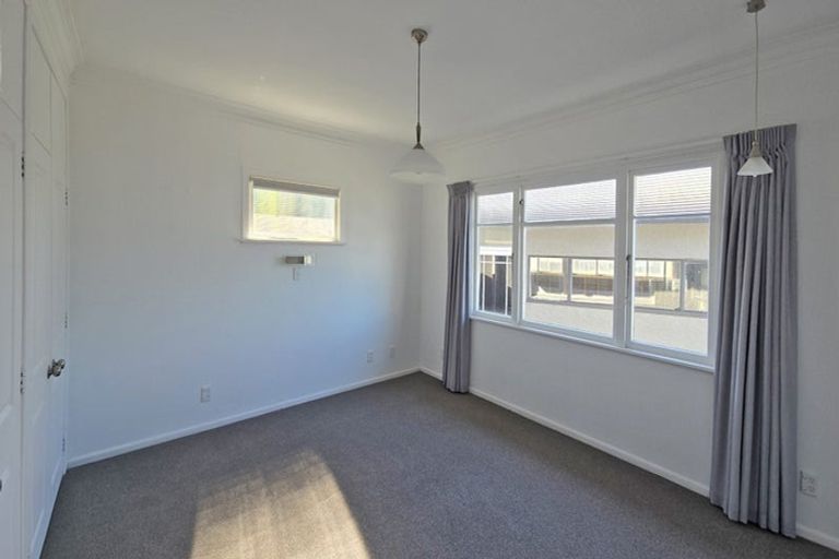 Photo of property in 17 Anzac Avenue, Onekawa, Napier, 4110