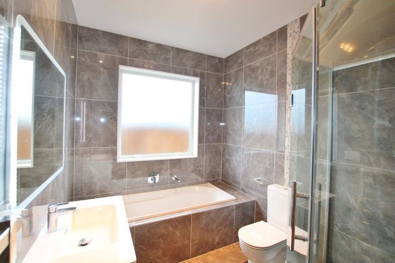 Photo of property in 18 Tararua Street, Massey, Auckland, 0614