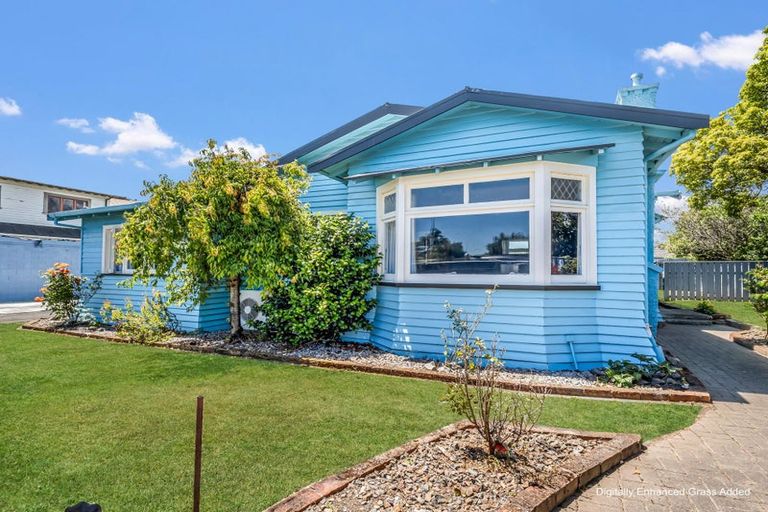 Photo of property in 93 Wood Street, Takaro, Palmerston North, 4410
