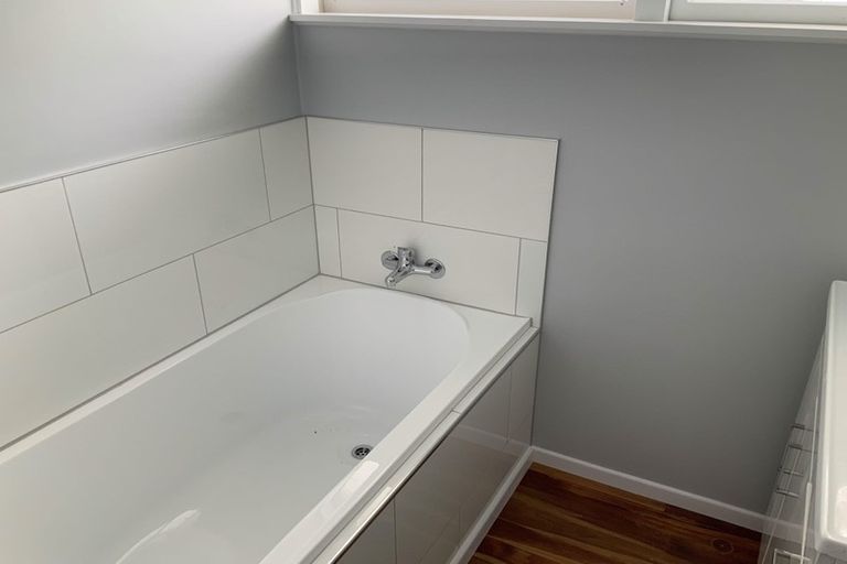 Photo of property in 1121 Heaphy Terrace, Fairfield, Hamilton, 3214