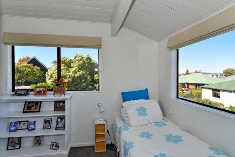 Photo of property in 9 Cam Place, Harewood, Christchurch, 8051