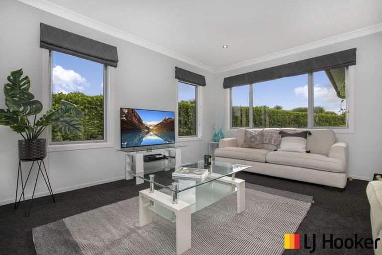 Photo of property in 6 Mirabell Place, Patumahoe, Pukekohe, 2679