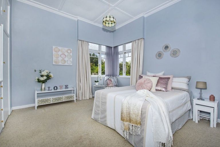 Photo of property in 11 Kent Road, Regent, Whangarei, 0112