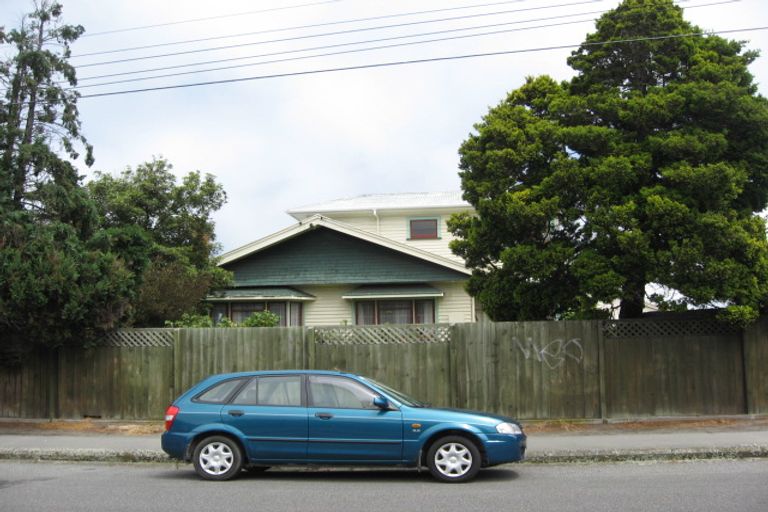 Photo of property in 28 Cumnor Terrace, Woolston, Christchurch, 8023