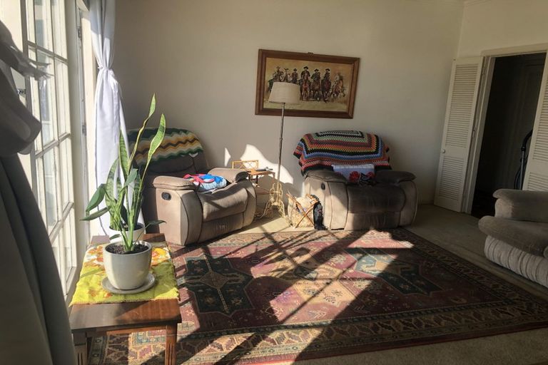 Photo of property in 1/442 Evans Bay Parade, Hataitai, Wellington, 6021