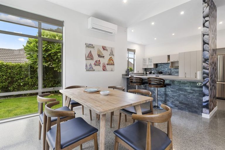 Photo of property in 18 Meadowbank Drive, Belmont, Lower Hutt, 5010