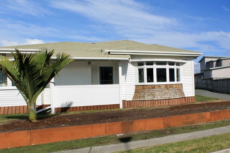 Photo of property in 22 Maranui Street, Mount Maunganui, 3116