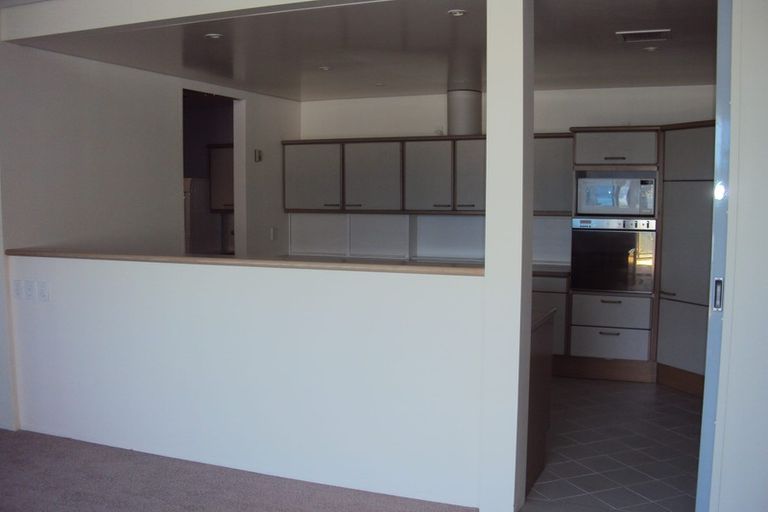 Photo of property in 346 Oriental Parade, Oriental Bay, Wellington, 6011