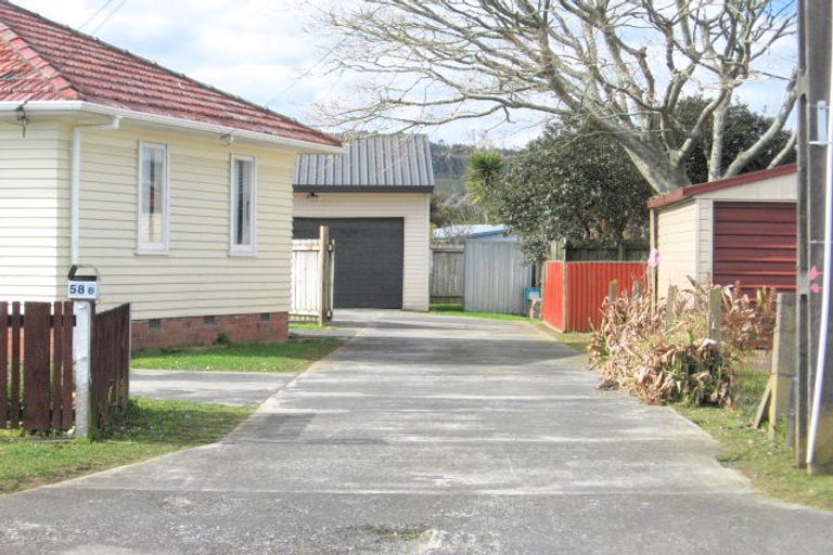 Photo of property in 58a Sutton Crescent, Papakura, 2110