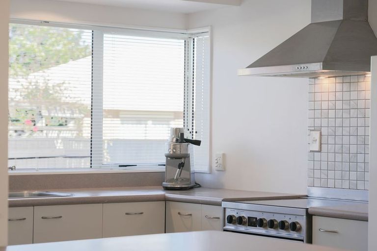 Photo of property in 5 Beachwater Grove, Paraparaumu Beach, Paraparaumu, 5032