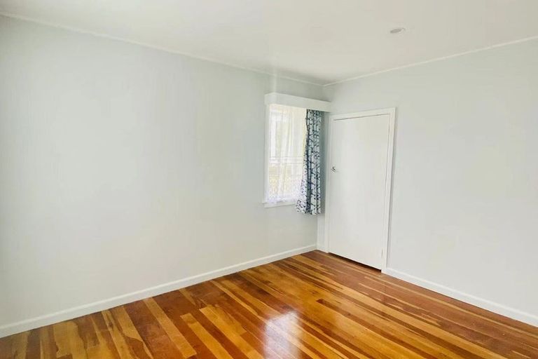 Photo of property in 85 Western Springs Road, Morningside, Auckland, 1022
