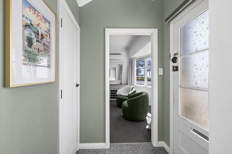 Photo of property in 4/541 Marine Parade, Napier South, Napier, 4110