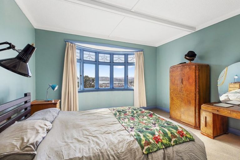 Photo of property in 124 Sutherland Road, Melrose, Wellington, 6023