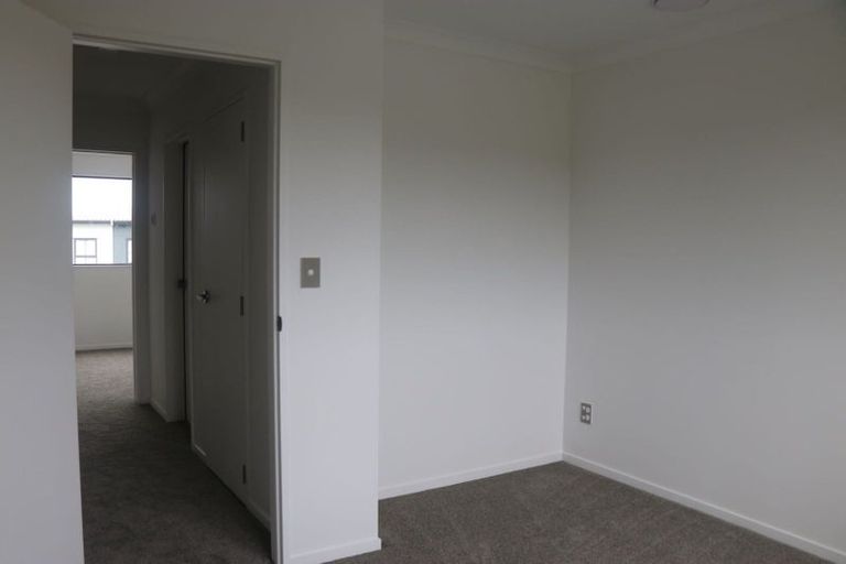 Photo of property in 33 Sun Orchid Avenue, Wiri, Auckland, 2104