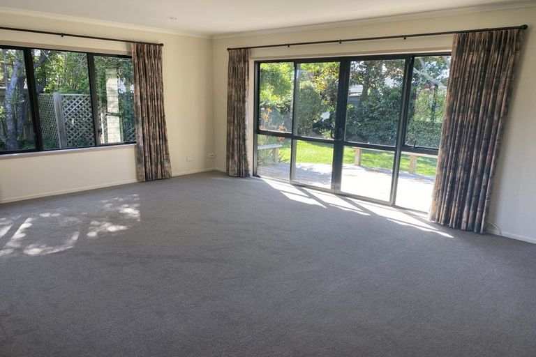 Photo of property in 230 Tukapa Street, Westown, New Plymouth, 4310