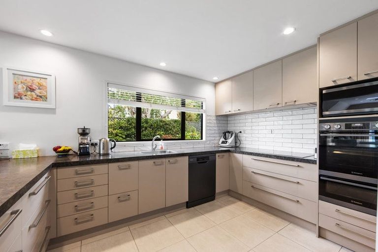 Photo of property in 11 Harlech Mews, Avonhead, Christchurch, 8042