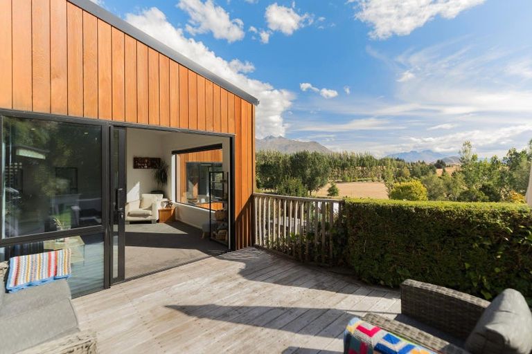 Photo of property in 73 Cotter Avenue, Arrowtown, 9302