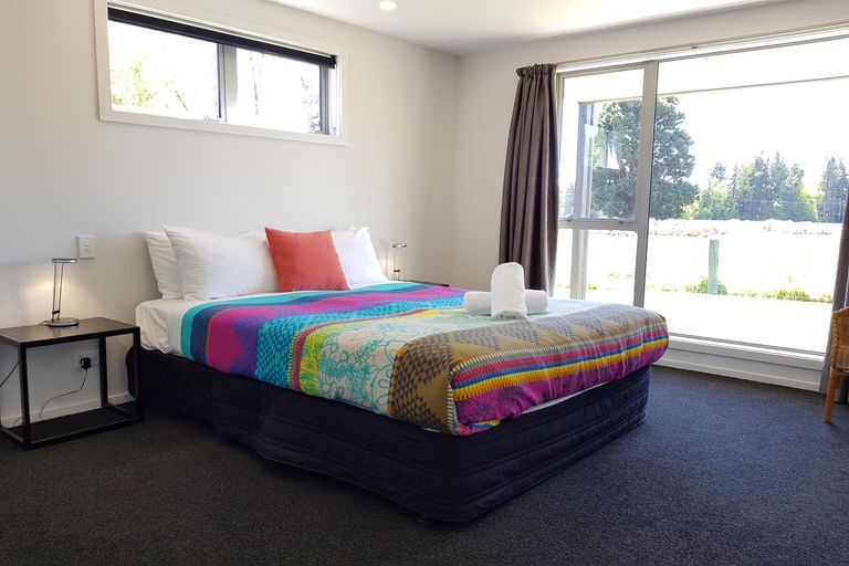 Photo of property in 4 Dwyer Place, Lake Tekapo, 7999