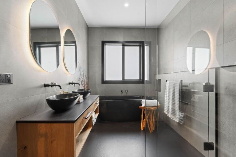 Photo of property in 24 Coralie Place, Lansdowne, Masterton, 5810