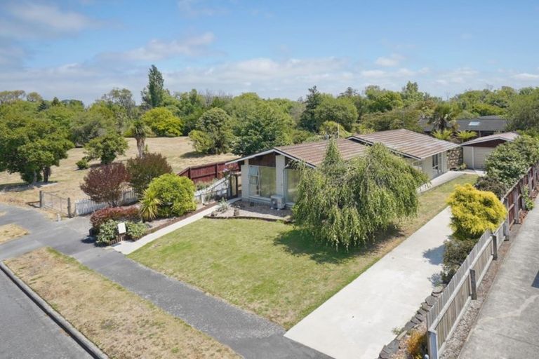 Photo of property in 4 De Ville Place, Burwood, Christchurch, 8061