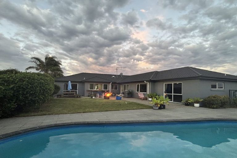 Photo of property in 10 Burgundy Court, Rototuna, Hamilton, 3210