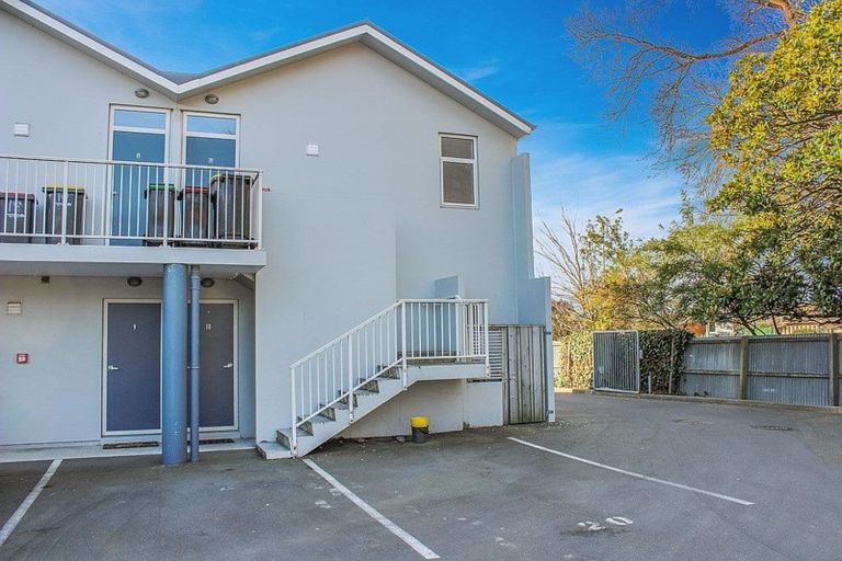Photo of property in 10/14 Brougham Street, Addington, Christchurch, 8024