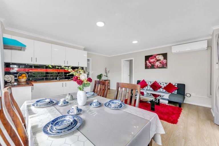 Photo of property in 1/39 Hedge Row, Sunnyhills, Auckland, 2010