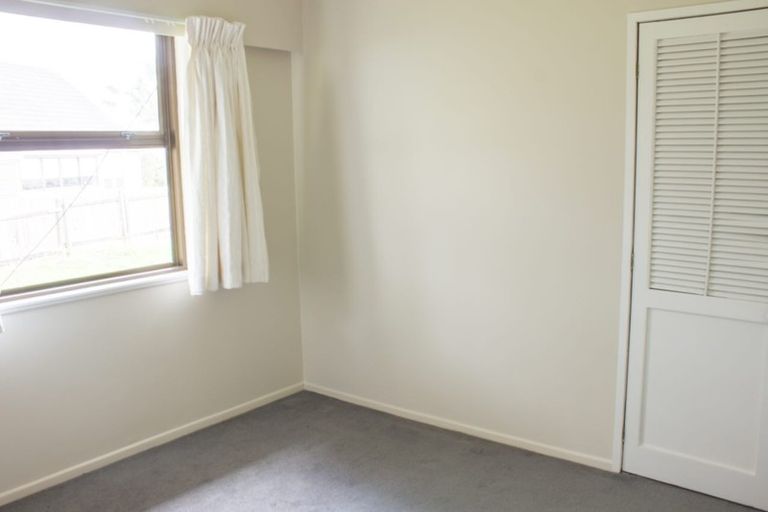 Photo of property in 572 Beach Road, Rothesay Bay, Auckland, 0630