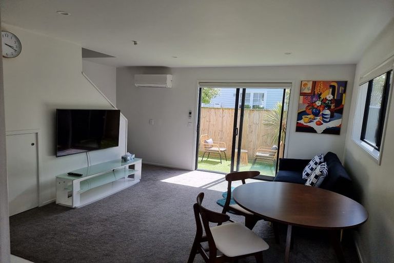 Photo of property in 3/97 Whites Line East, Waiwhetu, Lower Hutt, 5010