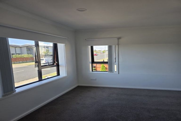 Photo of property in 115 Banks Street, Marfell, New Plymouth, 4310