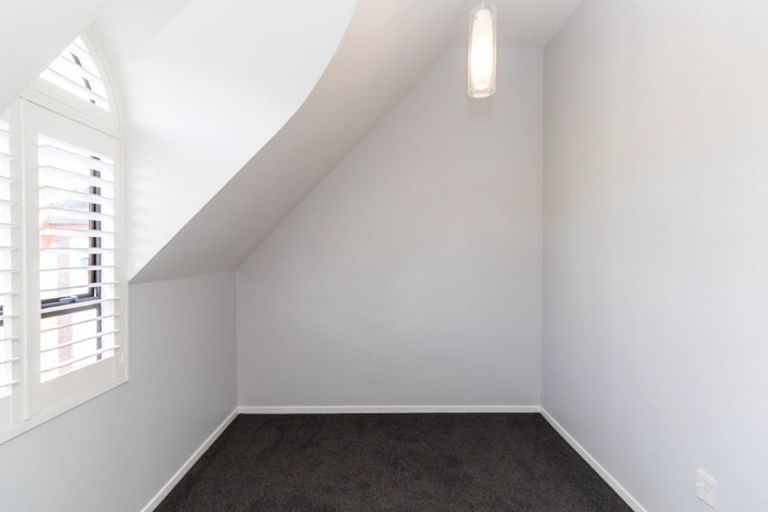 Photo of property in Lynster Mews, 10c Standen Street, Karori, Wellington, 6012