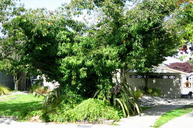 Photo of property in 26 Stanton Crescent, Hoon Hay, Christchurch, 8025