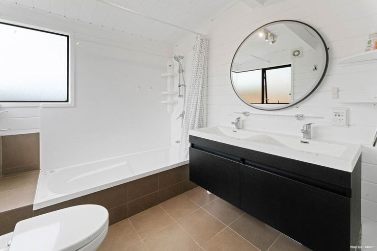 Photo of property in 174 Norman Lesser Drive, Saint Johns, Auckland, 1072