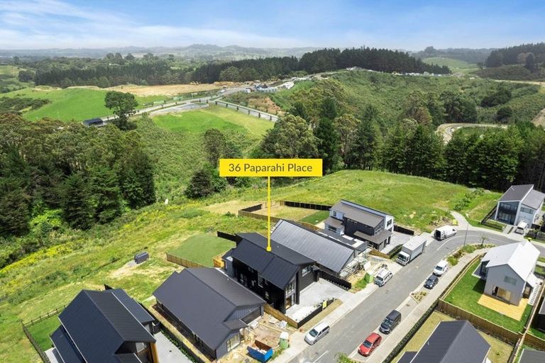 Photo of property in 36 Paparahi Place, Wainui, 0992