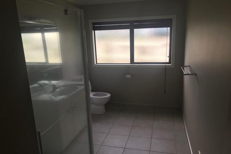 Photo of property in 76 Lisland Drive, Kinloch, Taupo, 3377