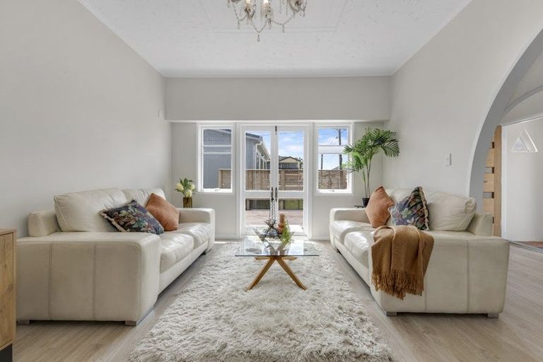 Photo of property in 6 Lipscombe Avenue, Papatoetoe, Auckland, 2025