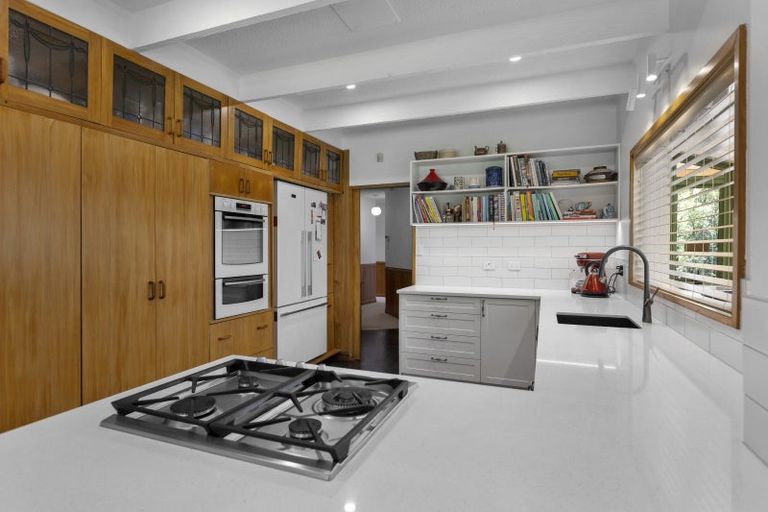 Photo of property in 38 Saxton Road, Upper Vogeltown, New Plymouth, 4371