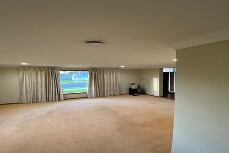 Photo of property in 7 Lansell Drive, East Tamaki Heights, Auckland, 2016