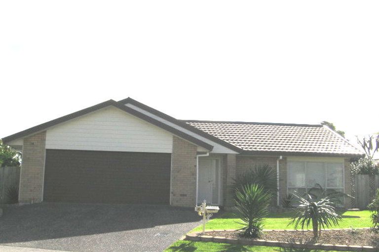 Photo of property in 21 Maurice Borich Place, Henderson, Auckland, 0610