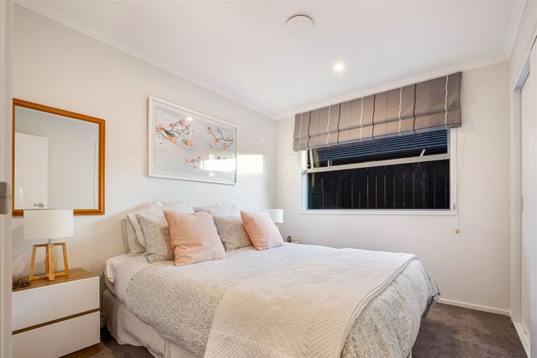 Photo of property in 20 Eric Farley Drive, Kumeu, 0810