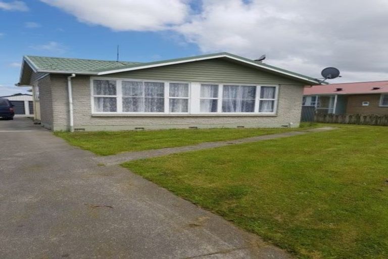 Photo of property in 6 Sword Street, Gore, 9710