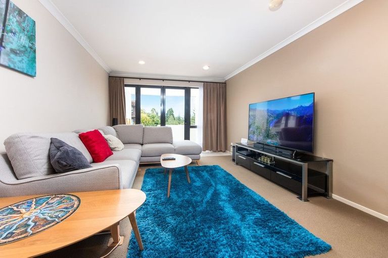 Photo of property in 24/8 Monte Cassino Place, Birkdale, Auckland, 0626