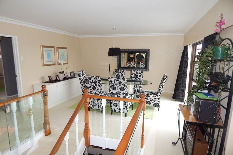 Photo of property in 21 Puketiro Place, Paihia, 0200