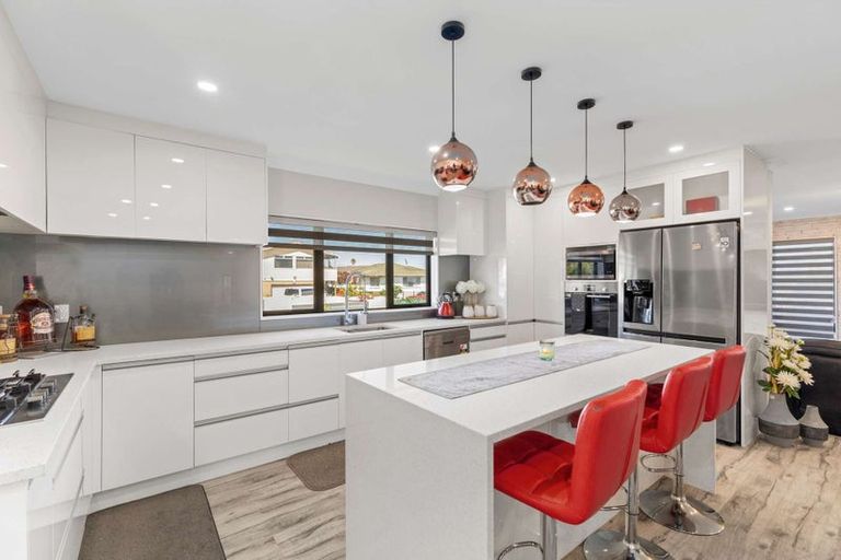 Photo of property in 14a Charntay Avenue, Clover Park, Auckland, 2019