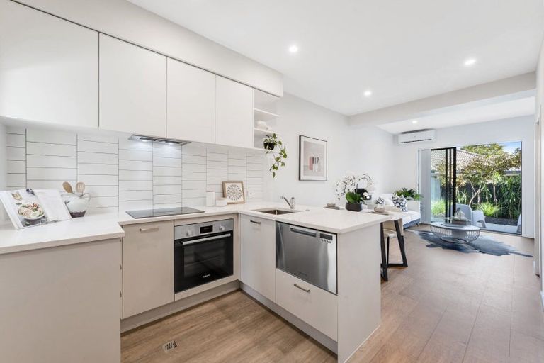 Photo of property in 6/47a Huntington Drive, Huntington Park, Auckland, 2013