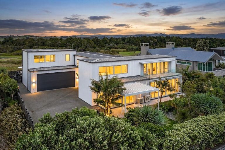 Photo of property in 114 Mangatawhiri Road, Omaha, Warkworth, 0986